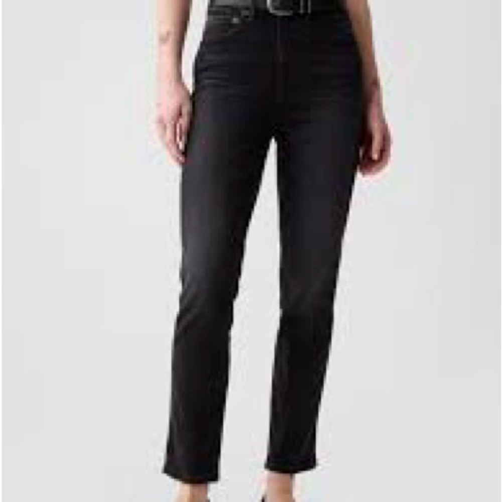 GAP Women's Black Straight Leg Jeans